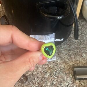 Forever 21 Lime Green Heart Ring with Emerald Green Stone